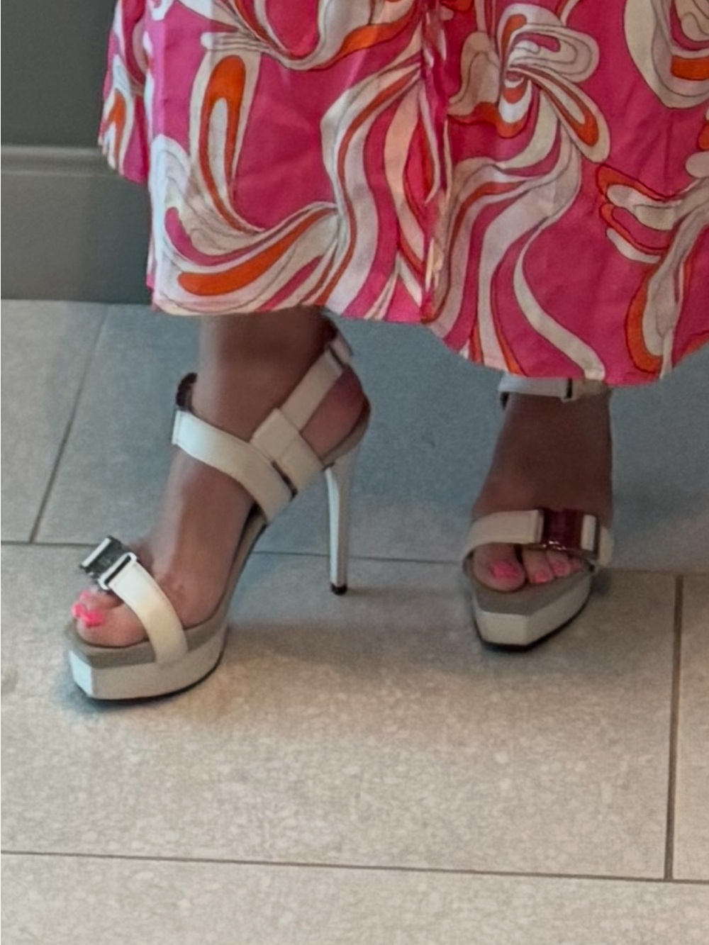 Vintage Gucci white platform heels